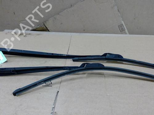 Bras d'essuie-glace avant TOYOTA AURIS (_E15_) 1.4 D-4D (NDE150_, NDE150R) (90 hp) 32670607