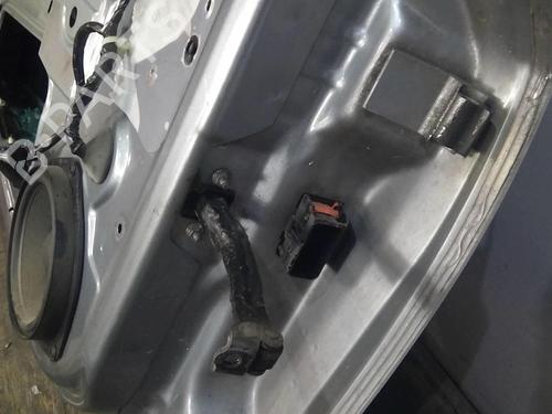 Left front door OPEL ASTRA H Estate (A04) 1.7 CDTI (L35) | BP20357535C2 