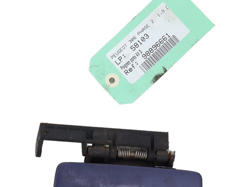 Used Front right exterior door handle PEUGEOT 306 Hatchback (7A, 7C, N3, N5) 1.9 D (69 hp) 22653772