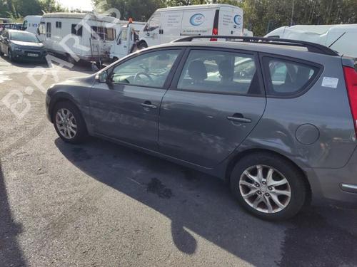 Switch HYUNDAI i30 Estate (FD) 1.6 CRDi | BP33729967I30  - Image 13