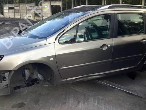 Left mirror PEUGEOT 307 Break (3E) 2.0 HDI 90 | BP20357872C26 