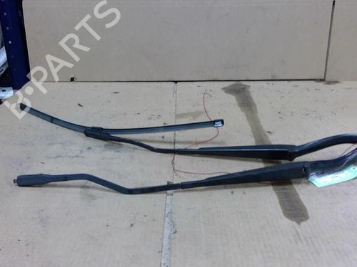 Used Front windshield wiper arm PEUGEOT 307 CC (3B) 1.6 16V (110 hp) 28212850