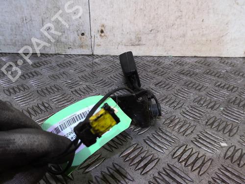 Sikkerhetsbelte-spenne Sikkerhetsbelte-spenne CITROËN C5 III (RD_) 2.0 HDi (RDRHD8, RDRHDJ, RDRHR8, RDRHRJ) (136 hp) 20358287 20358287