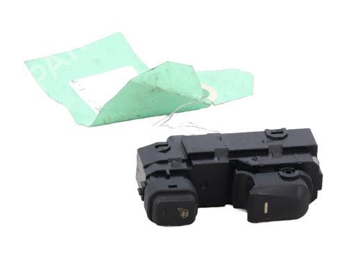 Used Right rear window switch HYUNDAI ix35 (LM, EL, ELH) 1.7 CRDi (116 hp) 31716037