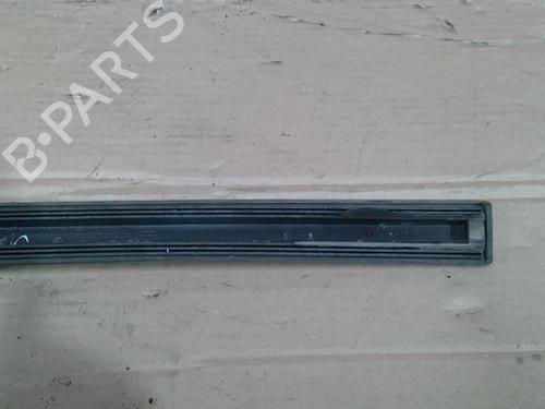 Used Door moulding trim Door moulding trim FORD TRANSIT Van (FA_ _) 2.2 TDCi (85 hp) 30478910 30478910