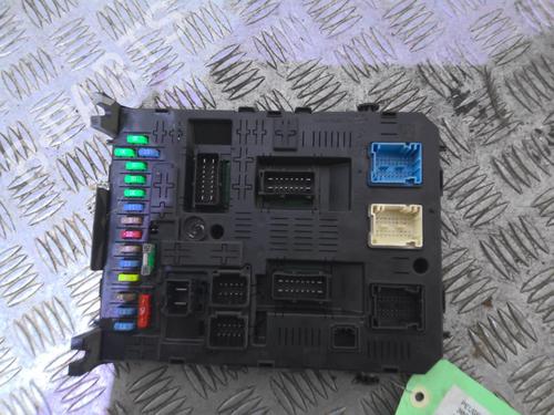 Used Fuse box Fuse box PEUGEOT 308 I (4A_, 4C_) 1.6 HDi (114 hp) 20365078 20365078