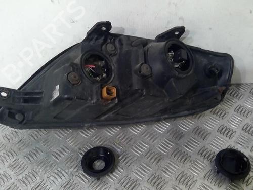 Right headlight HYUNDAI COUPE II (GK) 2.0 GLS | BP20352002C29 