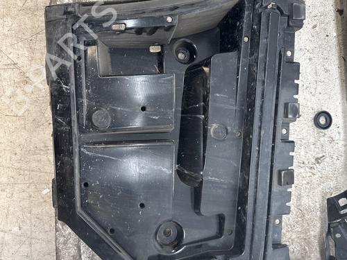 Used Rear bumper bracket Rear bumper bracket 38167141 38167141