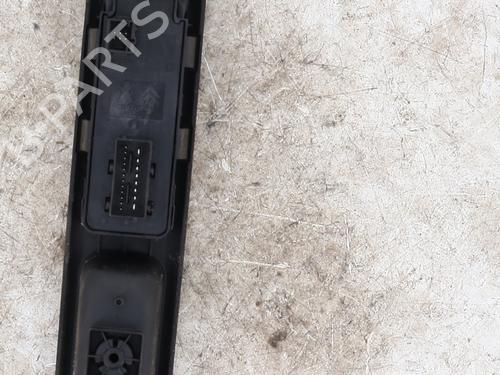 Left front window switch PEUGEOT 5008 (0U_, 0E_) 2.0 HDi 150 / BlueHDi 150 | BP25924240I27  - Image 6
