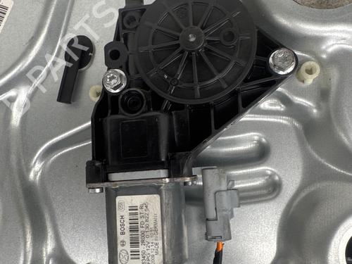 Used Rear left window mechanism Rear left window mechanism HYUNDAI i30 (FD) 1.6 CRDi (90 hp) 39986587 39986587