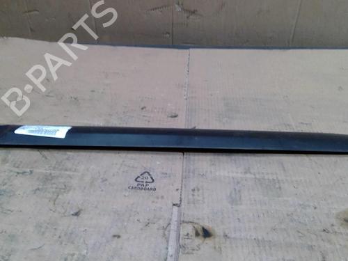 Modanatura portiera PEUGEOT 308 I (4A_, 4C_) 1.6 HDi (92 hp) 32288716