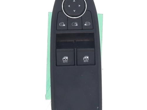 venstre-fortil-elrude-kontakt-renault-clio-v-b7_-2019-31934480 main image