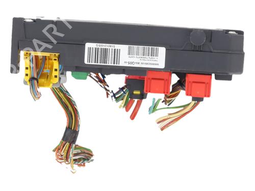 Used Fuse box Fuse box CITROËN DS5 2.0 HDi 165 (163 hp) 33857447 33857447