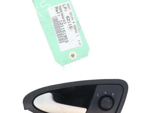 Poignée intérieure avant gauche SEAT IBIZA IV (6J5, 6P1) 1.2 TDI (75 hp) 32383472