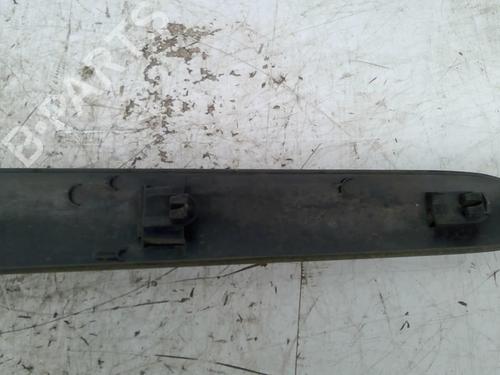 Used Door moulding trim Door moulding trim RENAULT MEGANE I (BA0/1_) 1.4 16V (BA0D, BA1H, BA0W, BA10) (95 hp) 33605483 33605483