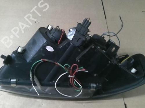 Used Right headlight Right headlight VW PASSAT B5 (3B2) 1.9 TDI (110 hp) 22000679 22000679