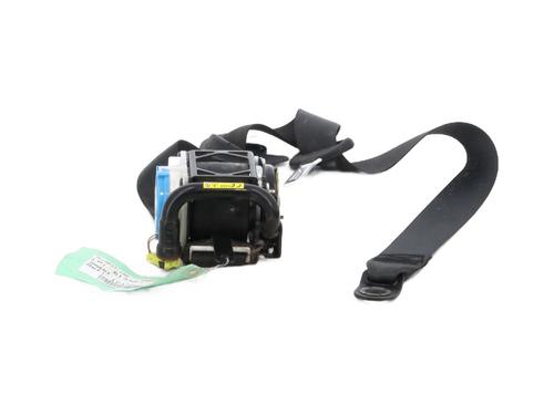 front-right-seatbelt-peugeot-108-2014-32656792 main image