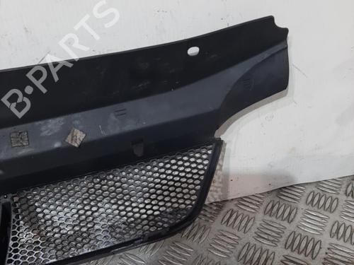 Used Grille PEUGEOT 406 (8B) 2.0 HDI 90 (90 hp) 20352652