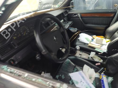 Hood MERCEDES-BENZ 124 Saloon (W124) 250 D (124.125) | BP27811278C1 