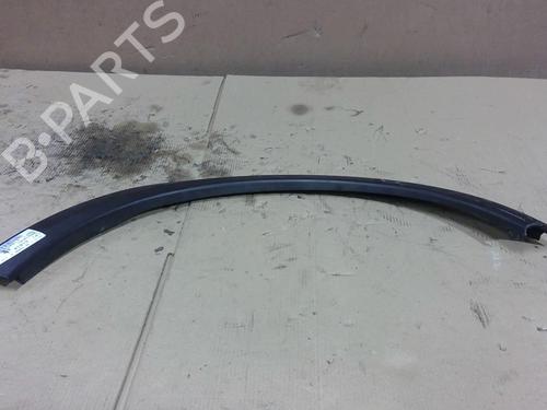 Venstre bagtil skærm liste VOLVO C30 (533) D2 (115 hp) 31382636