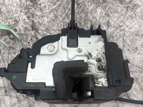 Højre fortil lås Højre fortil lås RENAULT LAGUNA III (BT0/1) 2.0 dCi (BT07, BT0J, BT14, BT1A, BT1S) (131 hp) 36761219 36761219
