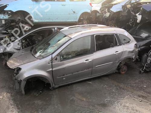 Fuse box RENAULT CLIO III Grandtour (KR0/1_) 1.5 dCi (KR0G) | BP31635323E1 