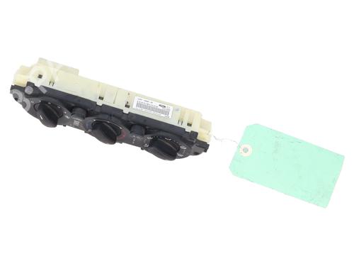 climate-control-ford-focus-iii-2010-2011-2012-2013-2014-2015-2016-2017-2018-2019-2020-32689385 main image