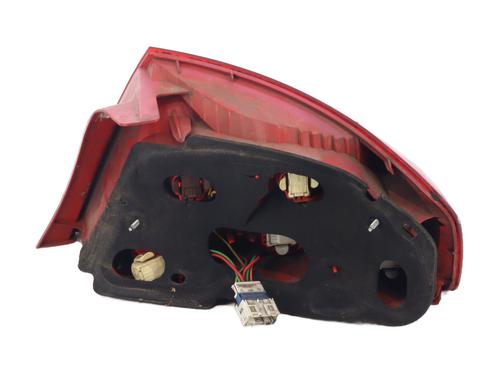 Left taillight PEUGEOT 407 (6D_) 2.0 HDi 135 (6DRHRH, 6DRHRE, 6DRHRG, 6DRHRJ) | BP31582797C34