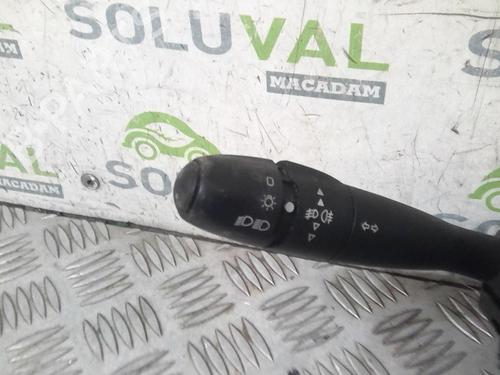 Used Steering column stalk Steering column stalk PEUGEOT 206+ (2L_, 2M_) 1.4 i (73 hp) 20370076 20370076