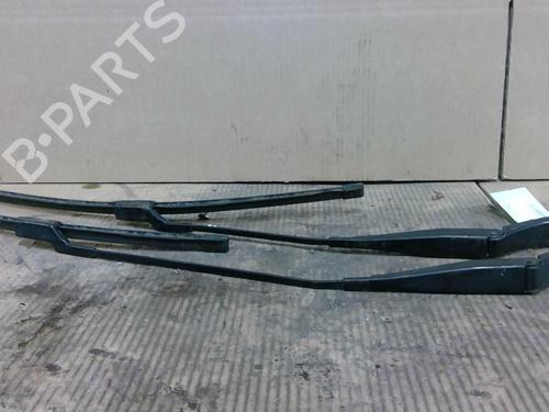 Used Front windshield wiper arm PEUGEOT 308 SW II (LC_, LJ_, LR_, LX_, L4_) 1.5 BlueHDi 100 (102 hp) 27498770