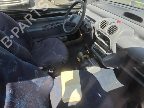 Brugte RENAULT TWINGO I (C06_) 1.2 (C063, C064) 4821394