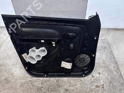 Used Front right panel Front right panel 37867686 37867686