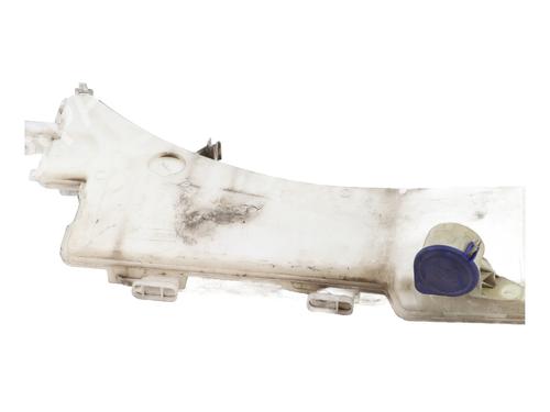 Used Windscreen washer tank PEUGEOT 3008 II SUV (MC_, MR_, MJ_, M4_) 1.6 BlueHDi 120 (120 hp) 29407554