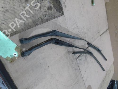 Bras d'essuie-glace avant NISSAN QASHQAI I (J10, NJ10) 2.0 dCi All-wheel Drive (150 hp) 31987420