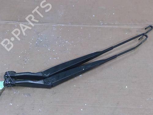 Used Front windshield wiper arm NISSAN MICRA III (K12) 1.5 dCi (65 hp) 30562532