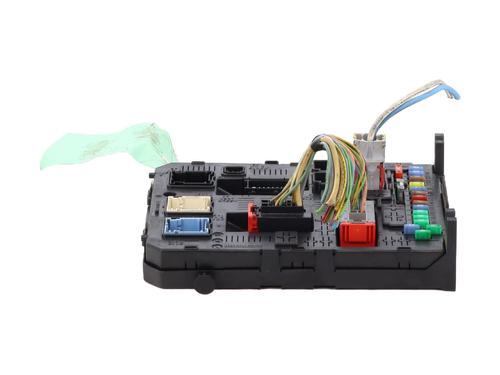 Used Fuse box Fuse box PEUGEOT 308 I (4A_, 4C_) 1.6 HDi (109 hp) 30715661 30715661