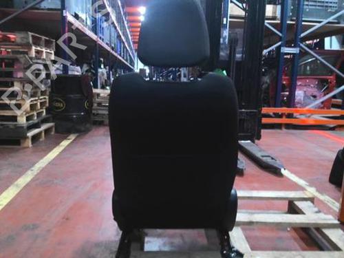 Right front seat TOYOTA YARIS (_P13_) 1.0 (KSP130_, KSP130) | BP29896705C16