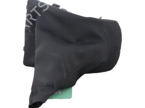 Used Gear lever PEUGEOT 208 I (CA_, CC_) 1.6 HDi / BlueHDi 75 (75 hp) 26436250