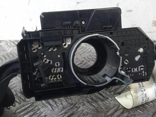 Used Steering column stalk Steering column stalk SEAT IBIZA IV (6J5, 6P1) 1.2 TDI (75 hp) 20360090 20360090