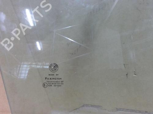 Used Front right door window Front right door window 29840408 29840408