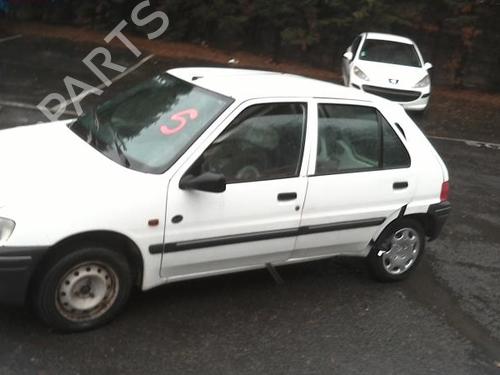 Left taillight PEUGEOT 106 II (1A_, 1C_) 1.0 i | BP21999180C34 