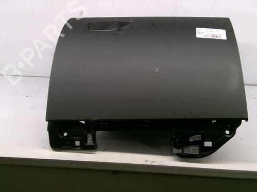Used Glove box VOLVO XC60 II (246) T6 Plug-In Hybrid AWD (340 hp) 32991970