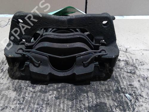 Used Right front brake caliper Right front brake caliper TOYOTA YARIS (_P9_) 1.4 D-4D (NLP90_, NLP90R) (90 hp) 31658240 31658240