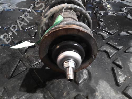 Used Right front shock absorber TOYOTA YARIS (_P13_) 1.0 (KSP130_, KSP130) (69 hp) 23789242