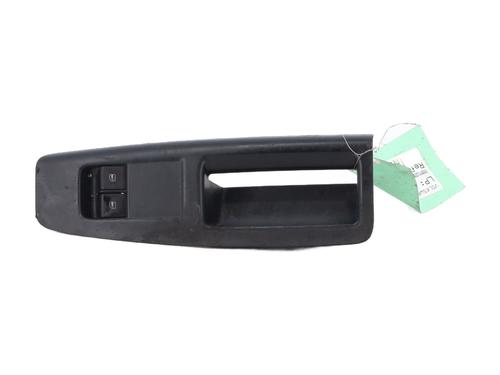 Comutador vidro frente esquerdo VW POLO IV (9N_, 9A_) 1.4 TDI (70 hp) 31704708