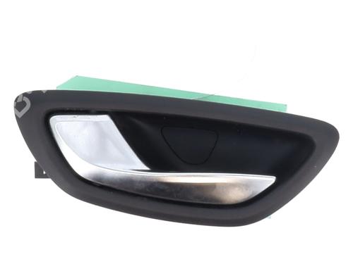 Used Front left interior door handle RENAULT MEGANE IV Hatchback (B9A/M/N_) 1.5 dCi 90 (B9A1) (90 hp) 30159580