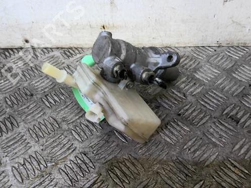 Used Brake master cylinder FORD KUGA II (DM2) 2.0 TDCi (150 hp) 20356719