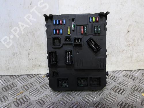 Used Fuse box Fuse box PEUGEOT 206 Hatchback (2A/C) 1.4 i (75 hp) 20365298 20365298