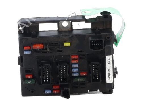 Used Fuse box PEUGEOT 206 Hatchback (2A/C) 1.4 HDi eco 70 (68 hp) 31655392