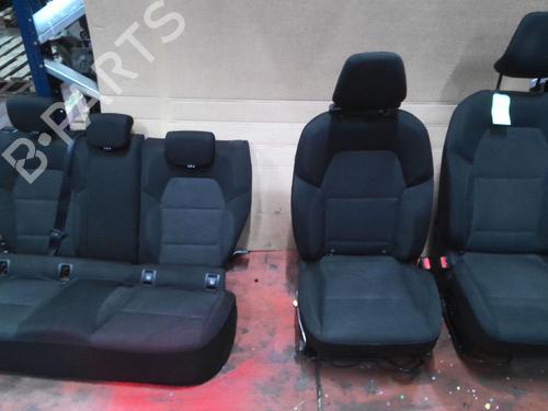 Ensemble sièges RENAULT CLIO V (B7_) 1.0 SCe 75 (B7M5) (72 hp) 31927446